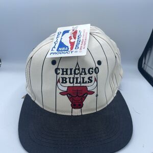 NBA Chicago Bulls Snapback Hat Logo White Black Pin Stripe Cap YOUTH 90's NWT